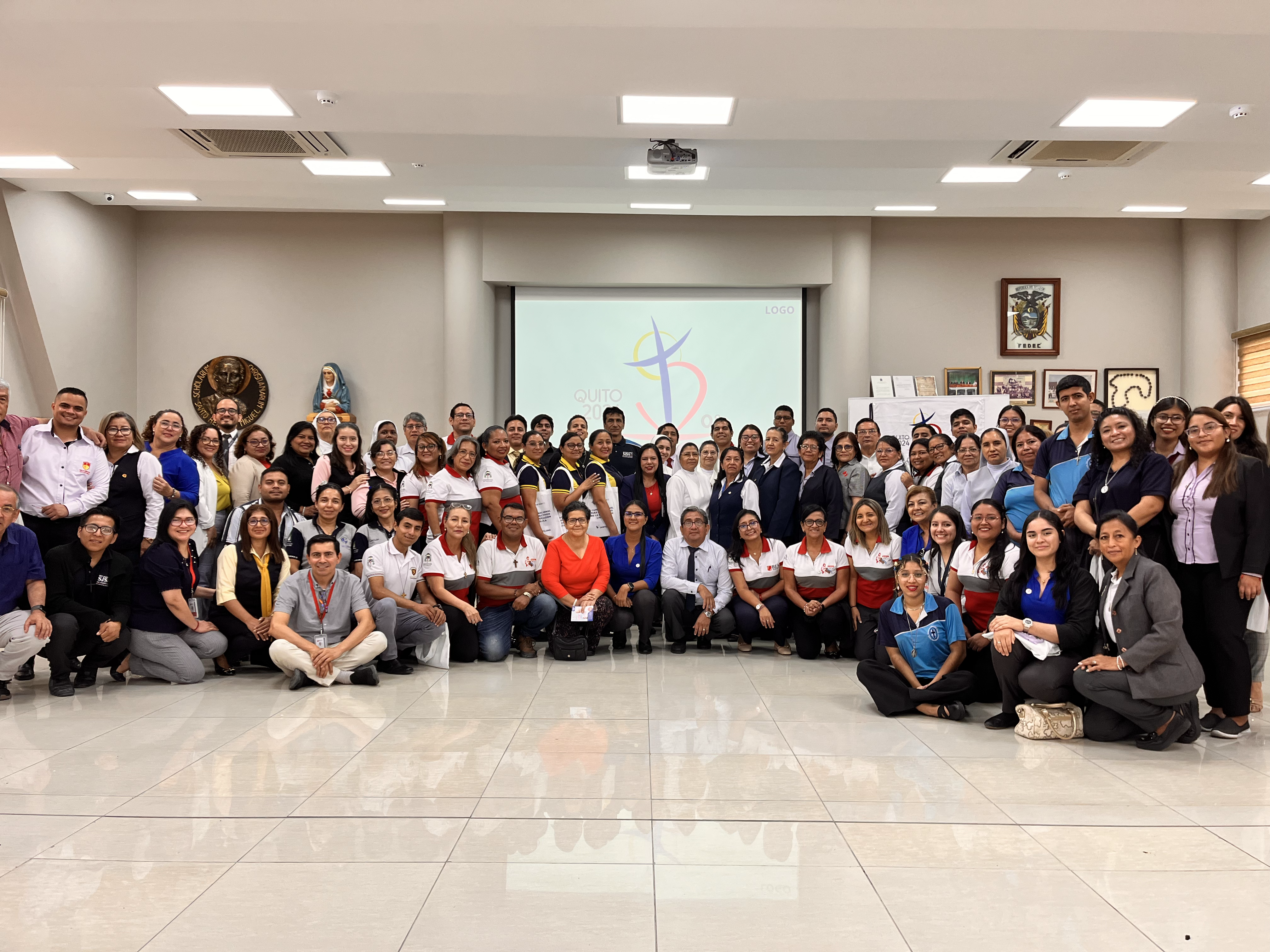 Caravana de la Fraternidad inicia su recorrido en Guayaquil